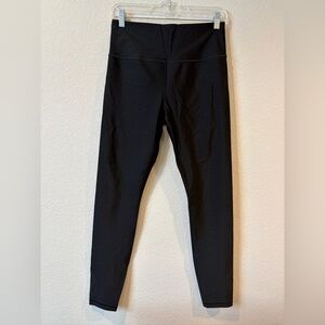 Athleta Women’s Black Elation Sheen 7/8 Legging - Medium